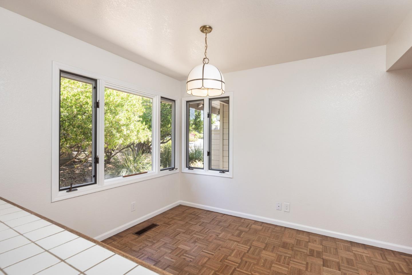 Detail Gallery Image 15 of 28 For 135 White Oaks Ln, Carmel Valley,  CA 93924 - 2 Beds | 2/1 Baths