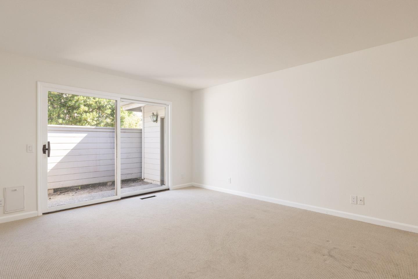 Detail Gallery Image 21 of 28 For 135 White Oaks Ln, Carmel Valley,  CA 93924 - 2 Beds | 2/1 Baths