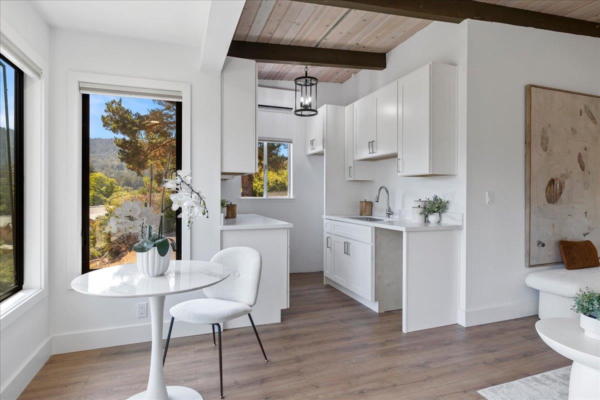 Detail Gallery Image 16 of 36 For 15 Naranja Way, Portola Valley,  CA 94028 - 4 Beds | 3 Baths