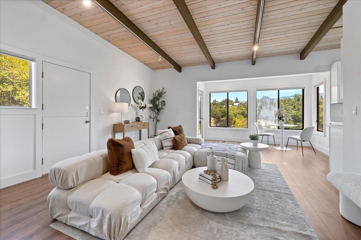 Detail Gallery Image 17 of 36 For 15 Naranja Way, Portola Valley,  CA 94028 - 4 Beds | 3 Baths