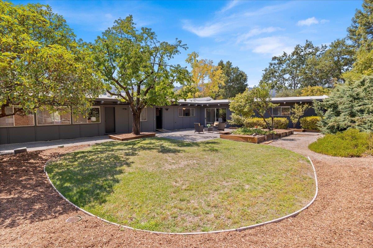 Detail Gallery Image 29 of 36 For 15 Naranja Way, Portola Valley,  CA 94028 - 4 Beds | 3 Baths