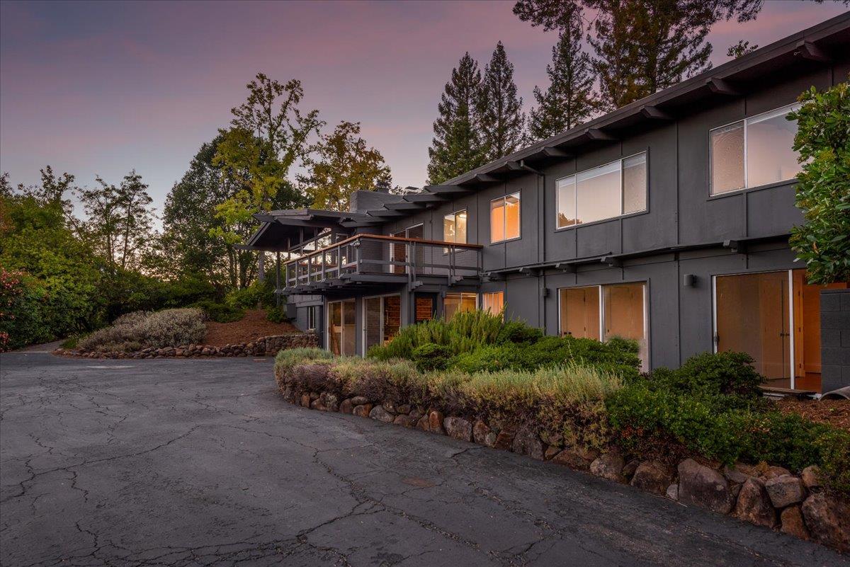 Detail Gallery Image 3 of 36 For 15 Naranja Way, Portola Valley,  CA 94028 - 4 Beds | 3 Baths