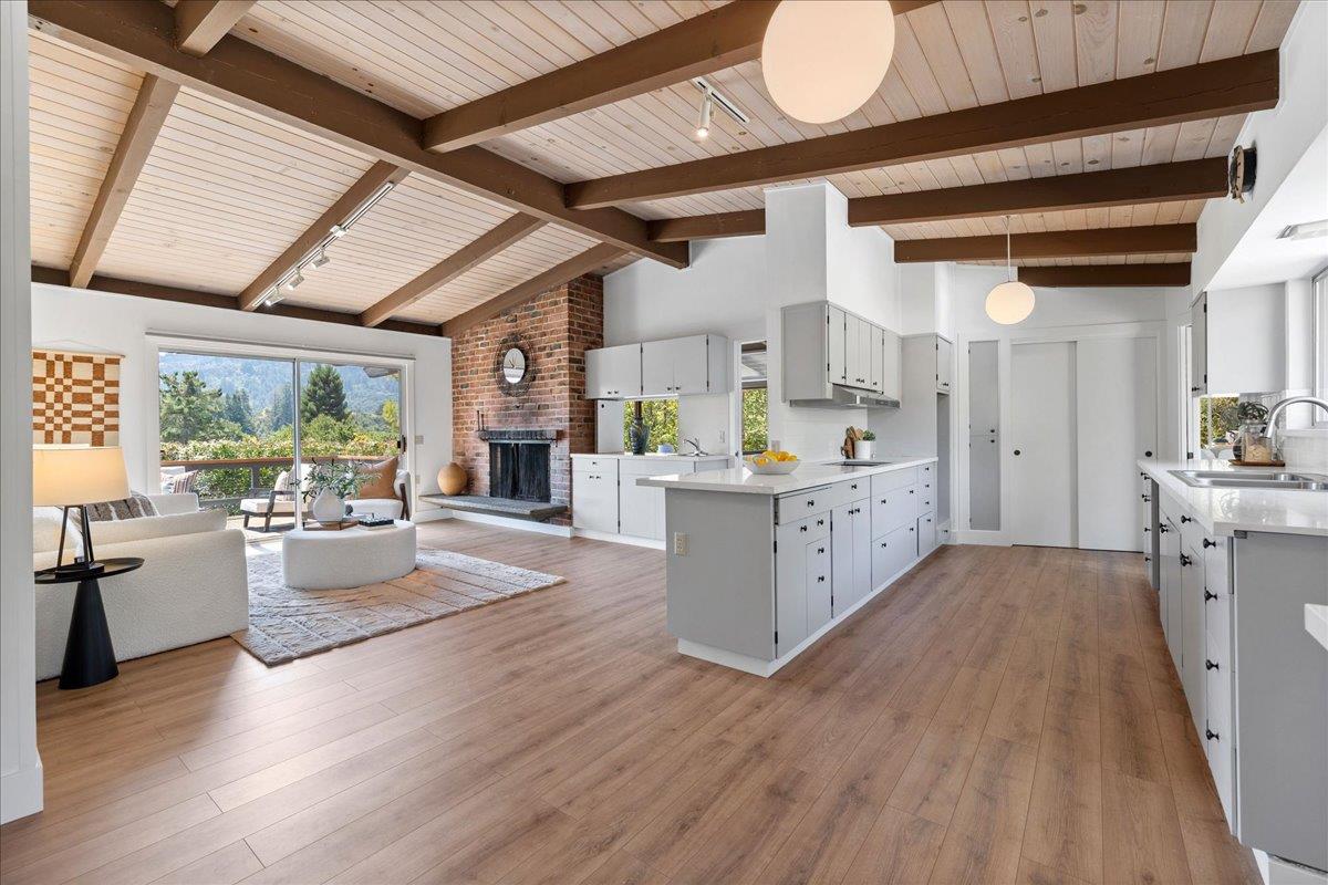 Detail Gallery Image 9 of 36 For 15 Naranja Way, Portola Valley,  CA 94028 - 4 Beds | 3 Baths