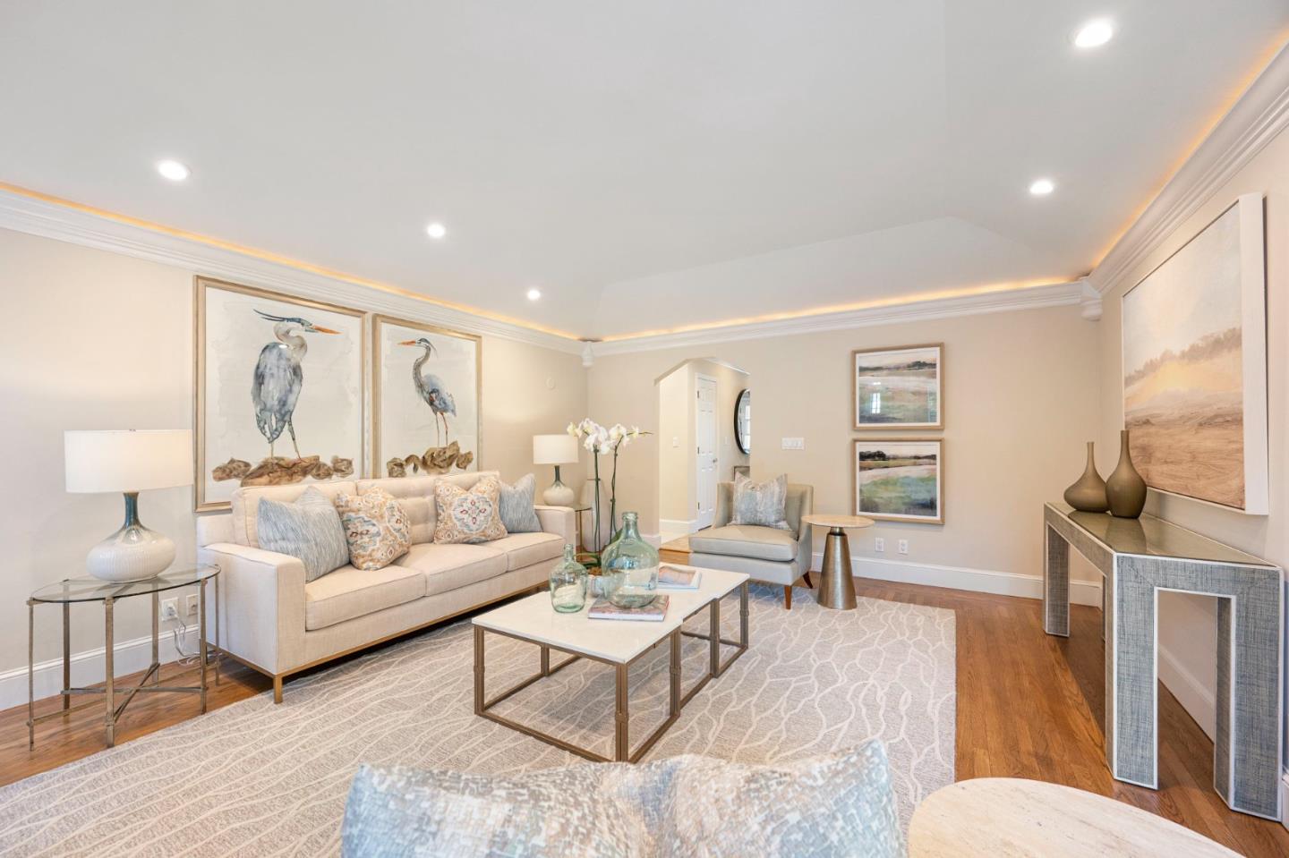 Detail Gallery Image 10 of 54 For 1549 Eastmoor Rd, Burlingame,  CA 94010 - 3 Beds | 2 Baths