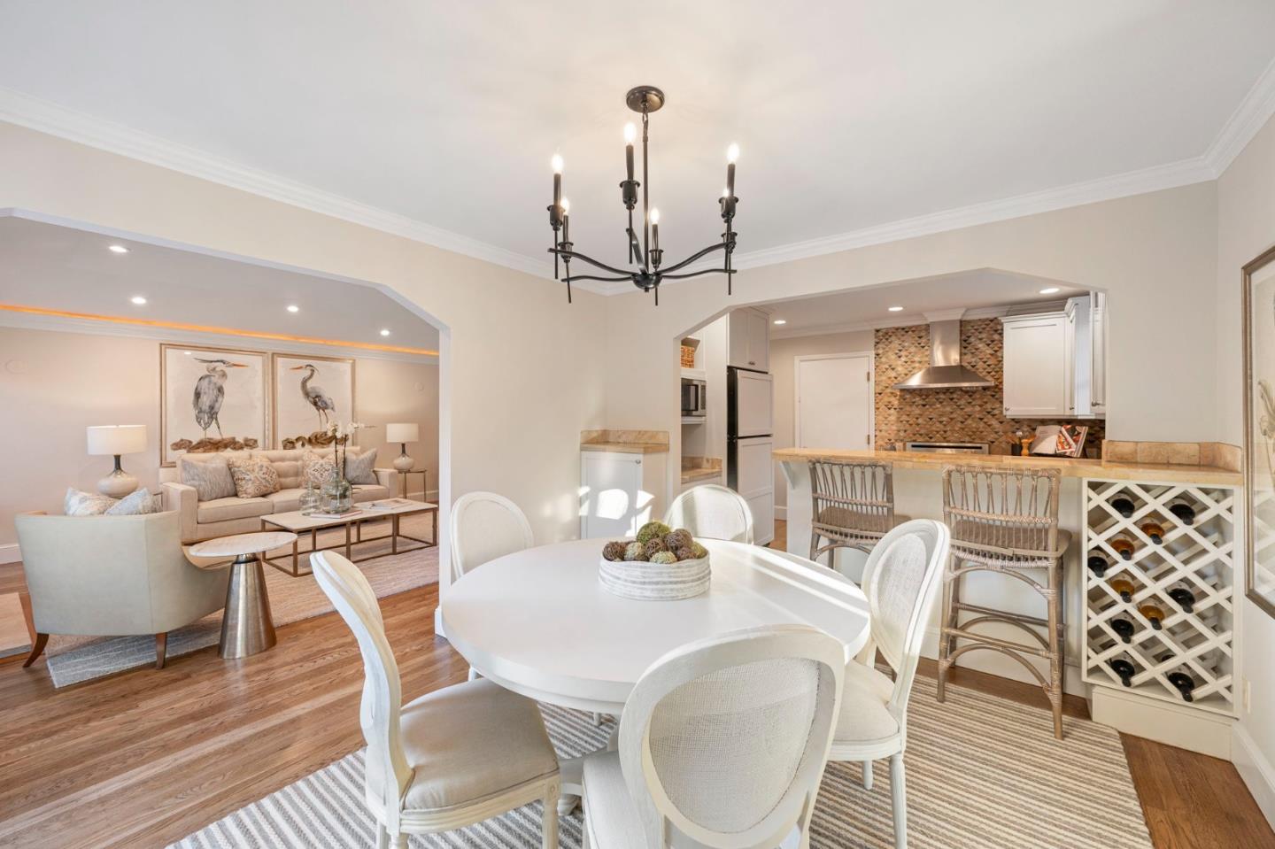 Detail Gallery Image 13 of 54 For 1549 Eastmoor Rd, Burlingame,  CA 94010 - 3 Beds | 2 Baths