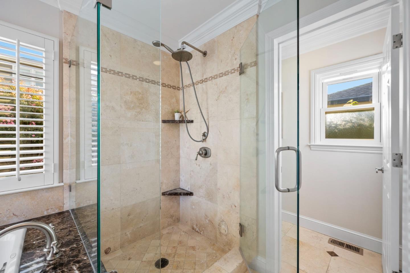 Detail Gallery Image 27 of 54 For 1549 Eastmoor Rd, Burlingame,  CA 94010 - 3 Beds | 2 Baths
