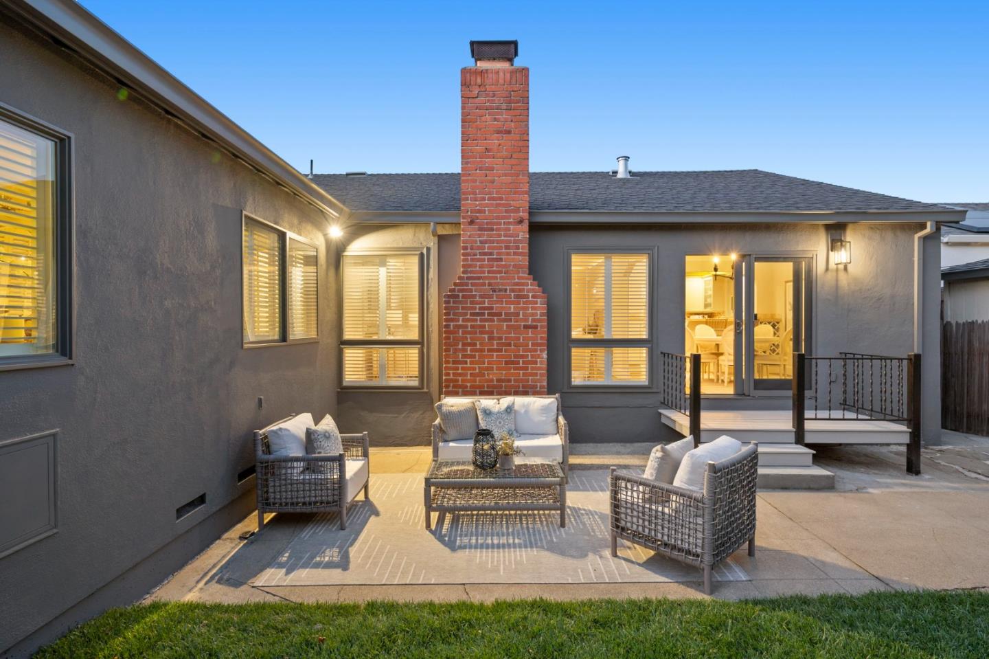 Detail Gallery Image 40 of 54 For 1549 Eastmoor Rd, Burlingame,  CA 94010 - 3 Beds | 2 Baths