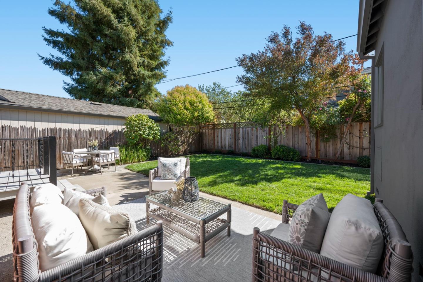 Detail Gallery Image 45 of 54 For 1549 Eastmoor Rd, Burlingame,  CA 94010 - 3 Beds | 2 Baths