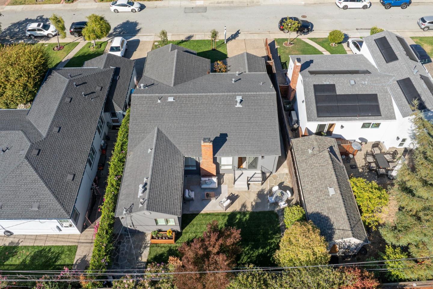 Detail Gallery Image 50 of 54 For 1549 Eastmoor Rd, Burlingame,  CA 94010 - 3 Beds | 2 Baths
