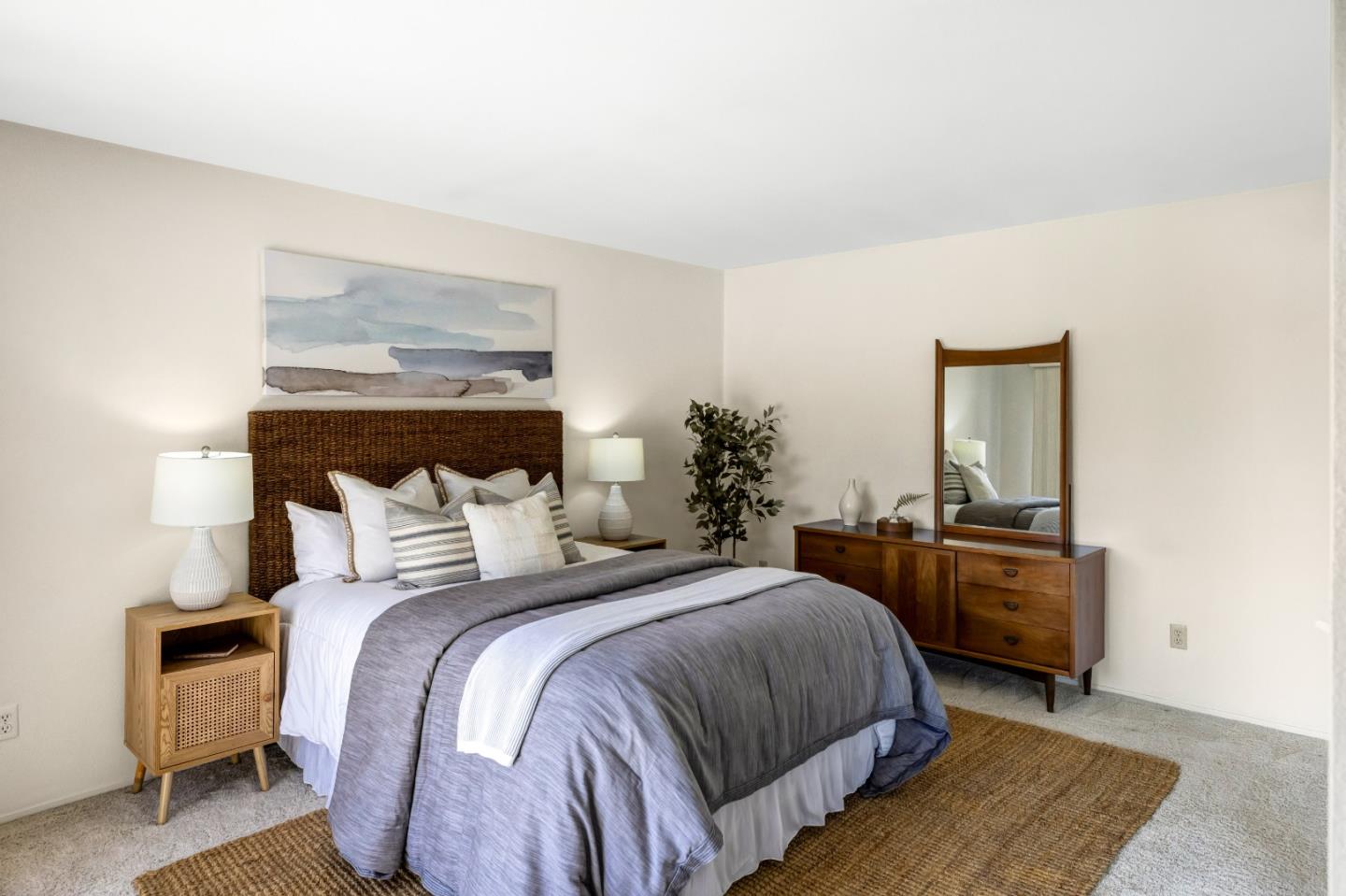 Detail Gallery Image 13 of 20 For 981 Sierra Madre Dr, Salinas,  CA 93901 - 3 Beds | 2 Baths