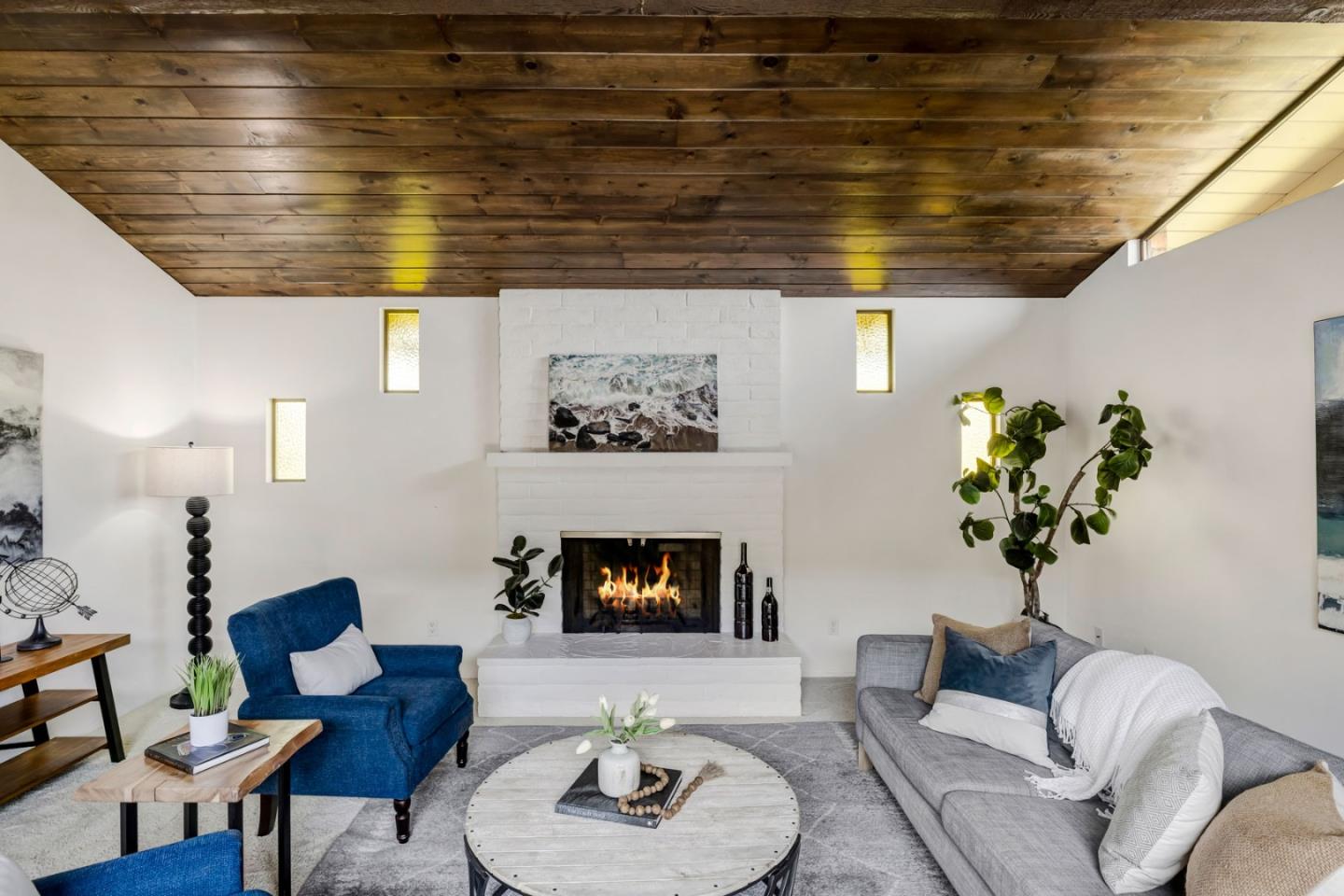 Detail Gallery Image 6 of 20 For 981 Sierra Madre Dr, Salinas,  CA 93901 - 3 Beds | 2 Baths