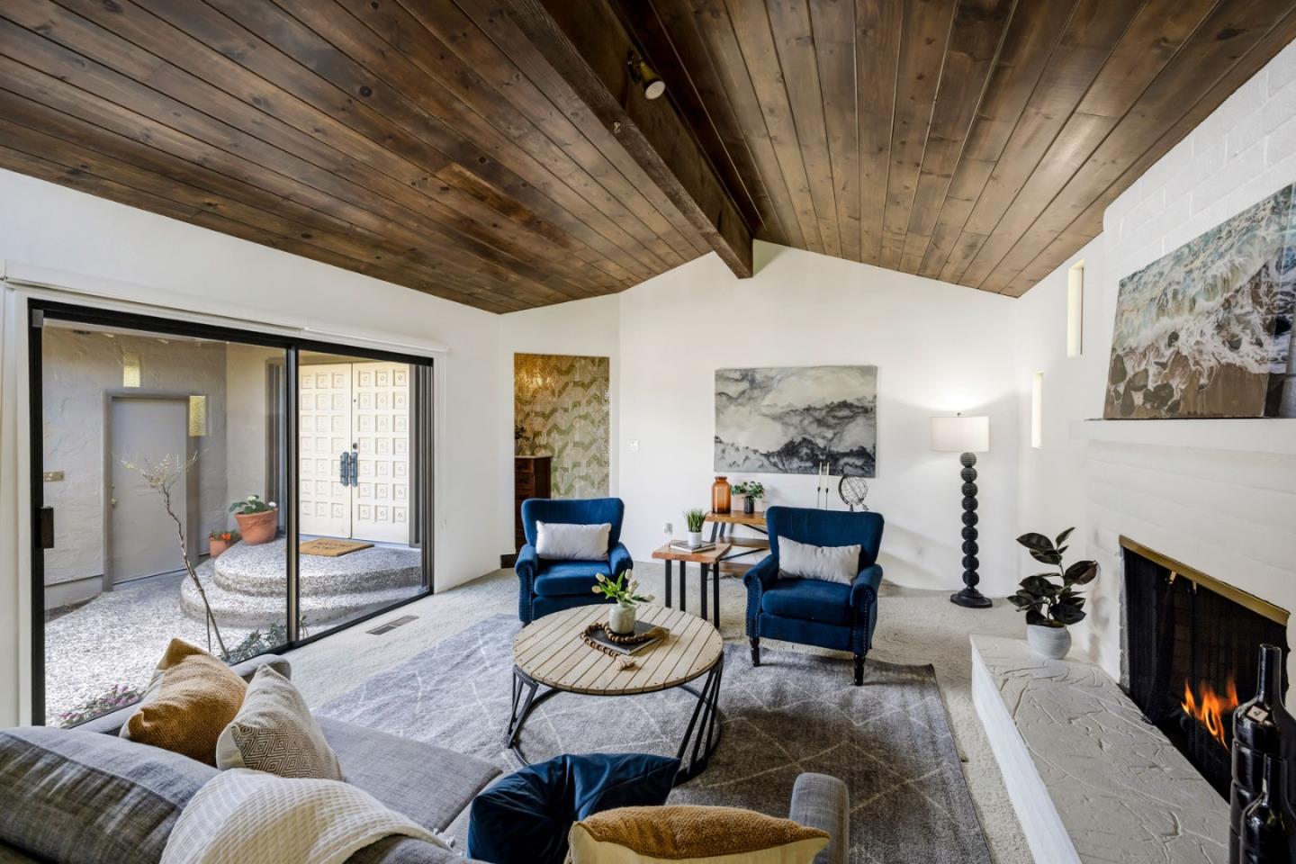 Detail Gallery Image 7 of 20 For 981 Sierra Madre Dr, Salinas,  CA 93901 - 3 Beds | 2 Baths