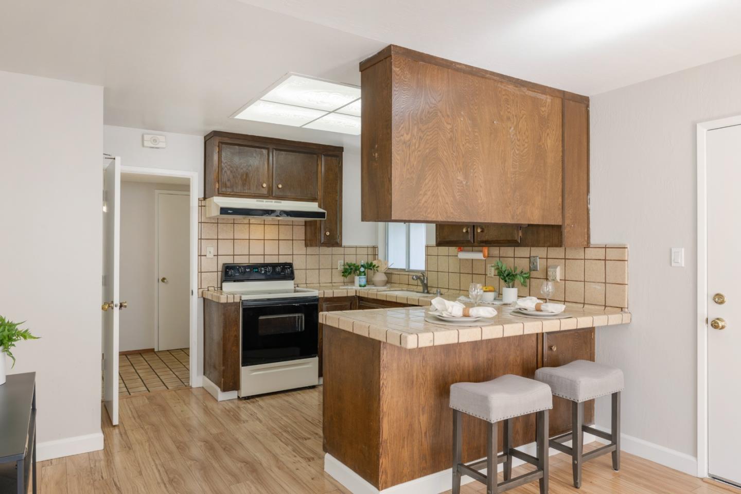 Detail Gallery Image 6 of 24 For 662 Cayuga Dr, San Jose,  CA 95123 - 4 Beds | 2 Baths
