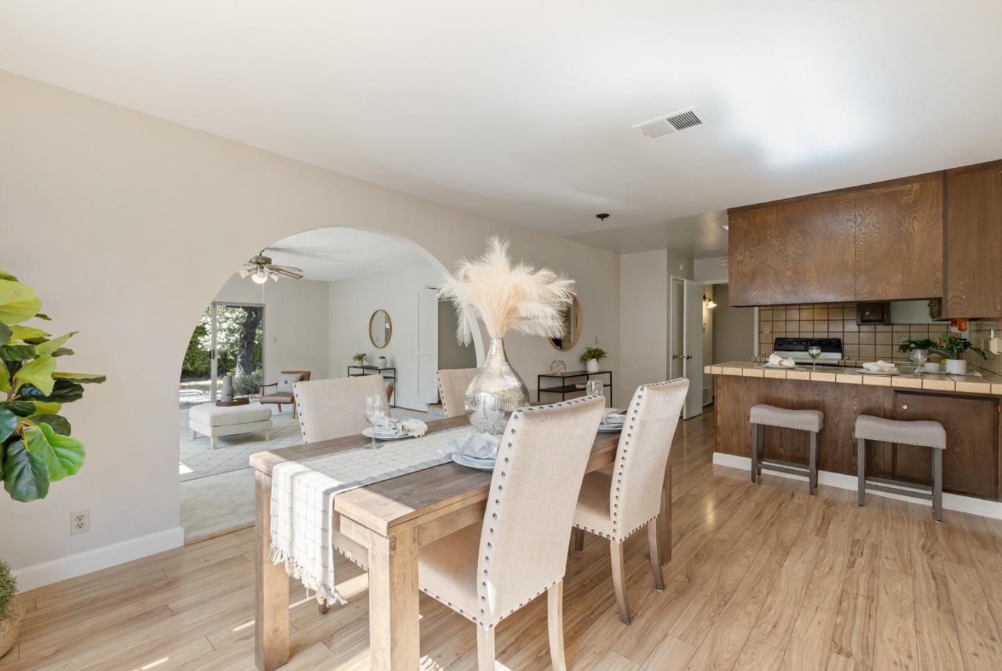 Detail Gallery Image 8 of 24 For 662 Cayuga Dr, San Jose,  CA 95123 - 4 Beds | 2 Baths