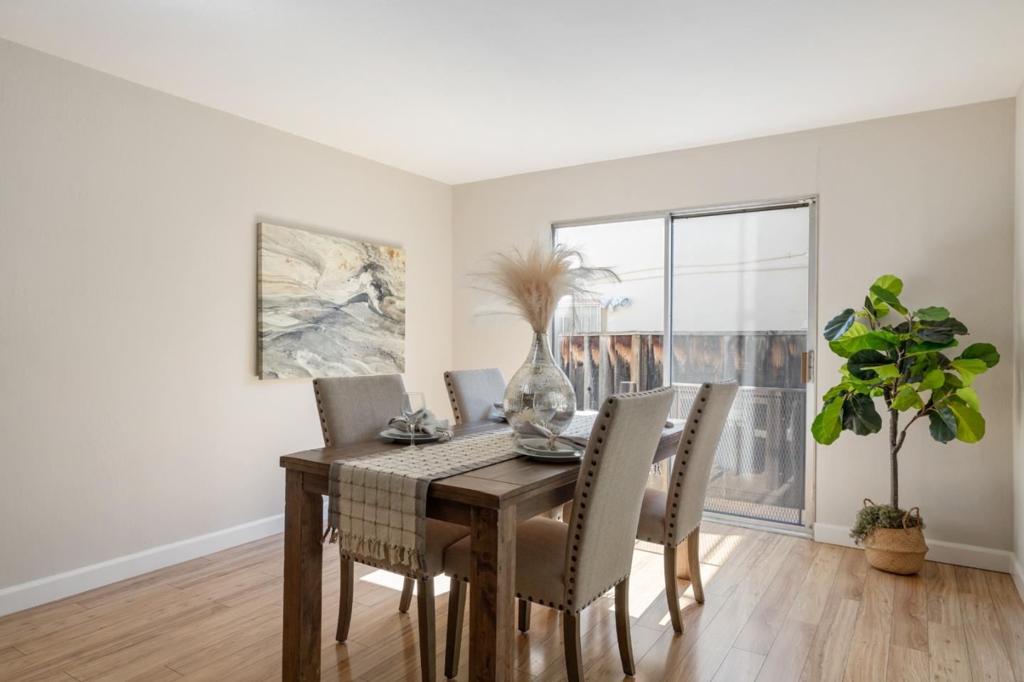 Detail Gallery Image 9 of 24 For 662 Cayuga Dr, San Jose,  CA 95123 - 4 Beds | 2 Baths