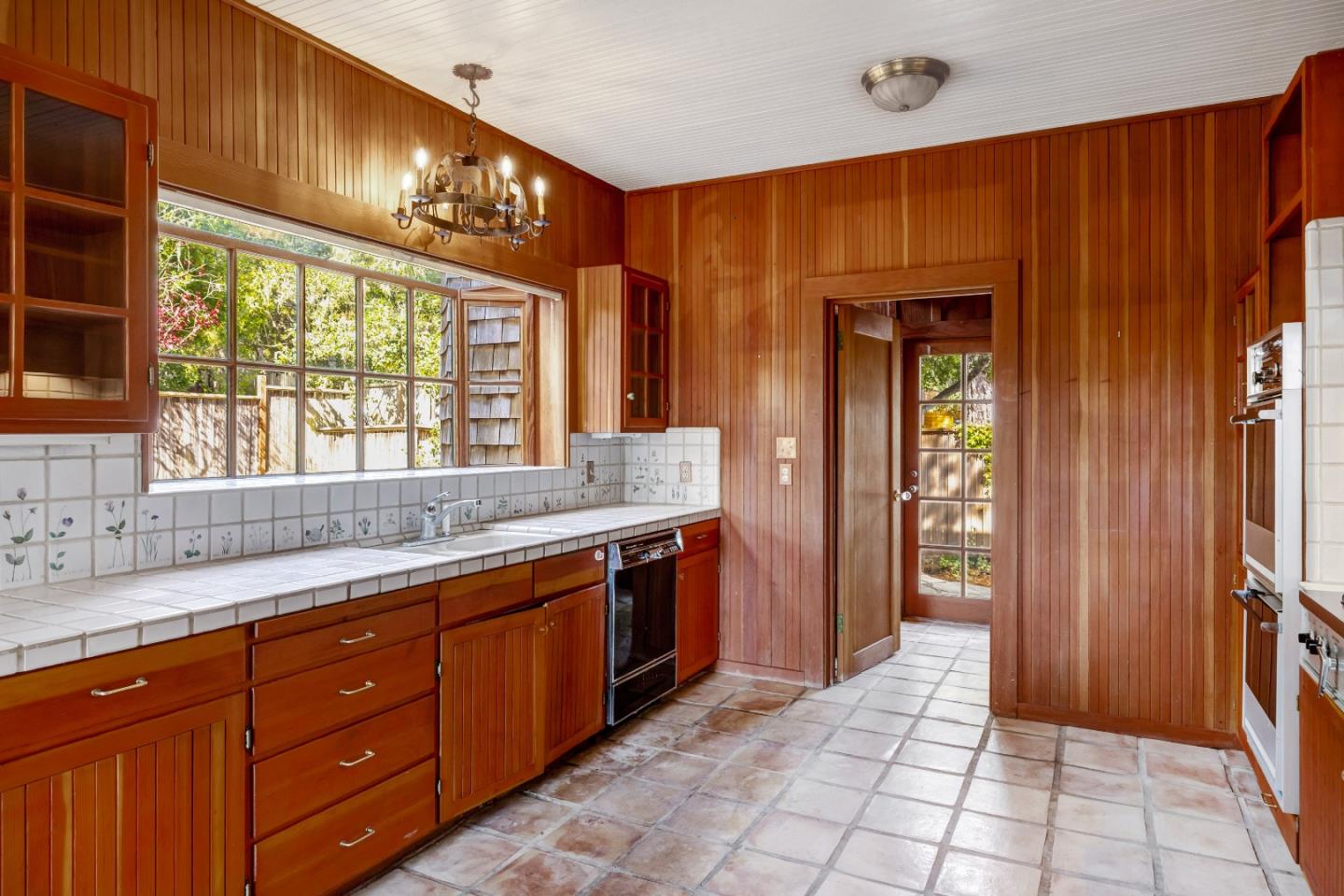 Detail Gallery Image 10 of 35 For 0 Forest 2 Nw of 8th, Carmel,  CA 93923 - 4 Beds | 3/1 Baths