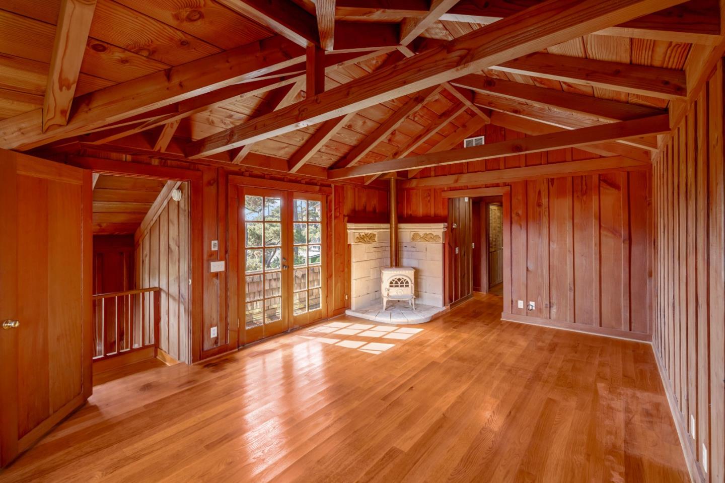 Detail Gallery Image 17 of 35 For 0 Forest 2 Nw of 8th, Carmel,  CA 93923 - 4 Beds | 3/1 Baths