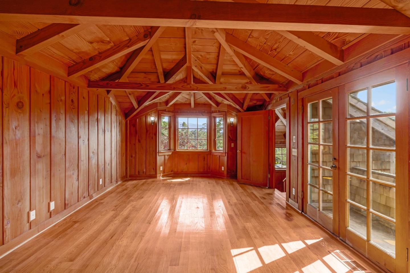 Detail Gallery Image 18 of 35 For 0 Forest 2 Nw of 8th, Carmel,  CA 93923 - 4 Beds | 3/1 Baths
