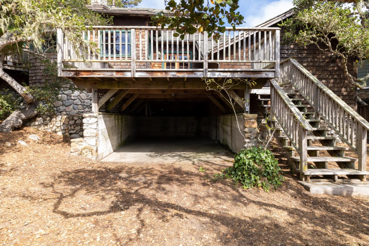 Detail Gallery Image 29 of 35 For 0 Forest 2 Nw of 8th, Carmel,  CA 93923 - 4 Beds | 3/1 Baths