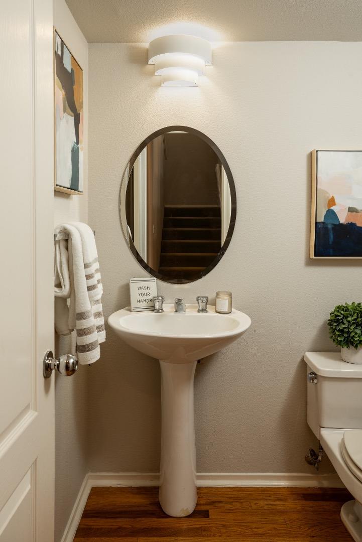 Detail Gallery Image 10 of 25 For 994 Alpine Ter #2,  Sunnyvale,  CA 94086 - 2 Beds | 2/1 Baths