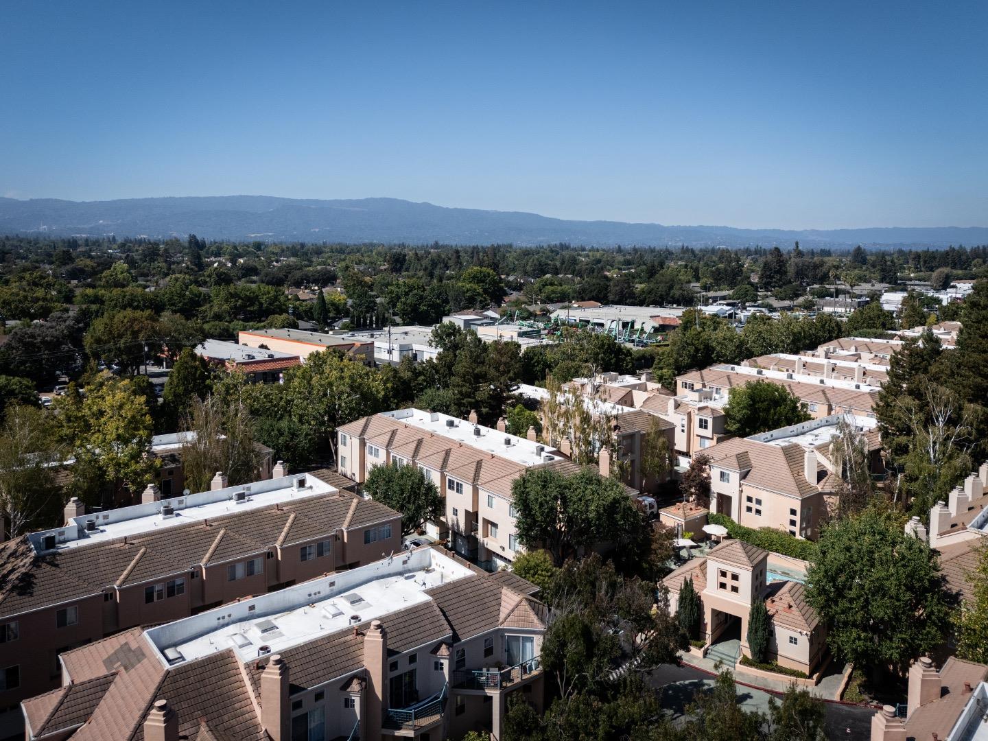 Detail Gallery Image 21 of 25 For 994 Alpine Ter #2,  Sunnyvale,  CA 94086 - 2 Beds | 2/1 Baths