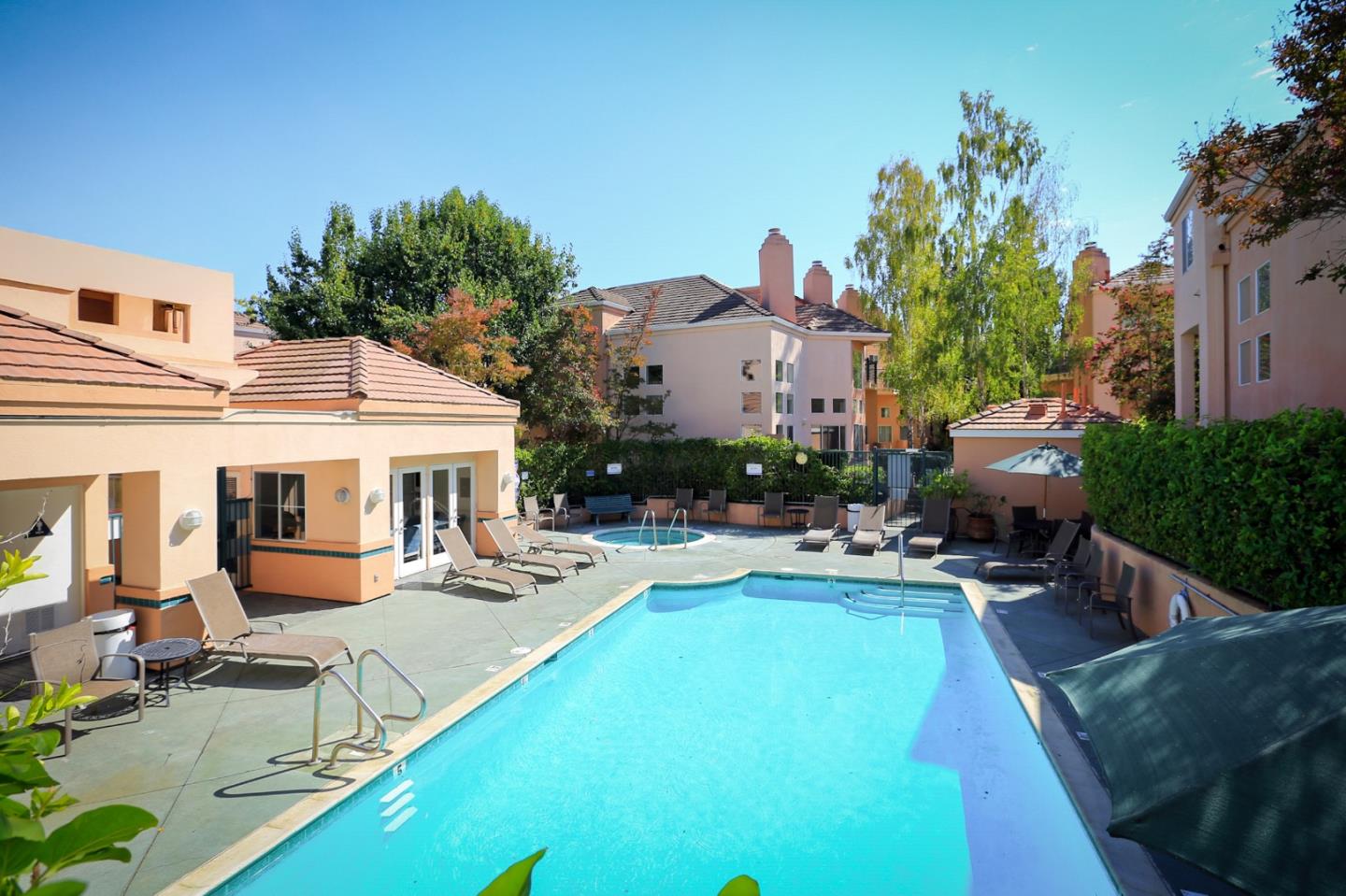 Detail Gallery Image 23 of 25 For 994 Alpine Ter #2,  Sunnyvale,  CA 94086 - 2 Beds | 2/1 Baths