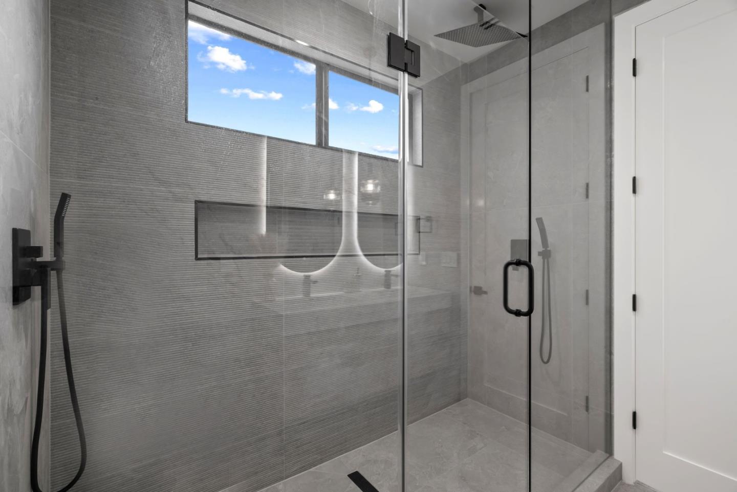 Detail Gallery Image 25 of 42 For 557 E Arbor Ave, Sunnyvale,  CA 94085 - 4 Beds | 3 Baths