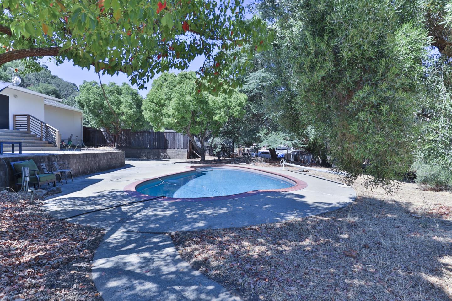 Detail Gallery Image 4 of 37 For 4775 Little Uvas Rd, Morgan Hill,  CA 95037 - 3 Beds | 2 Baths