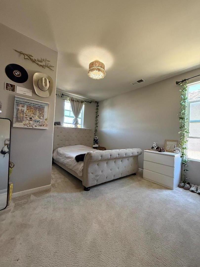 Detail Gallery Image 13 of 24 For 1058 Sardinia Dr, Salinas,  CA 93905 - 4 Beds | 2/1 Baths