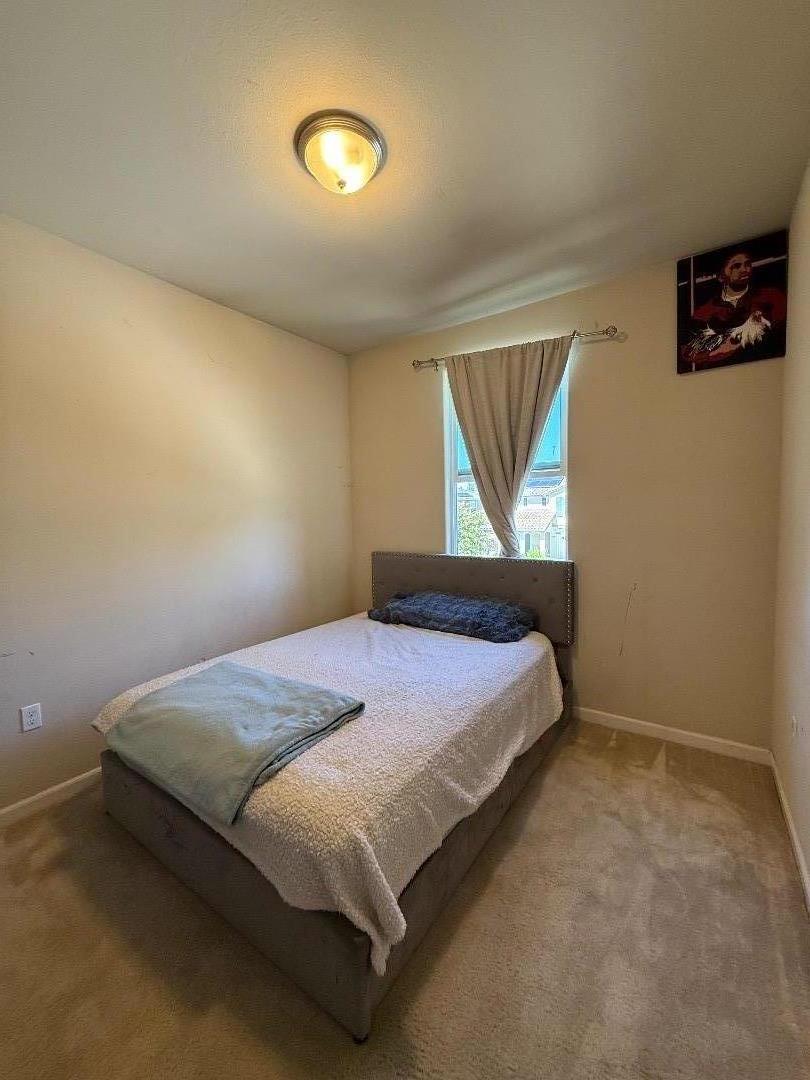 Detail Gallery Image 14 of 24 For 1058 Sardinia Dr, Salinas,  CA 93905 - 4 Beds | 2/1 Baths