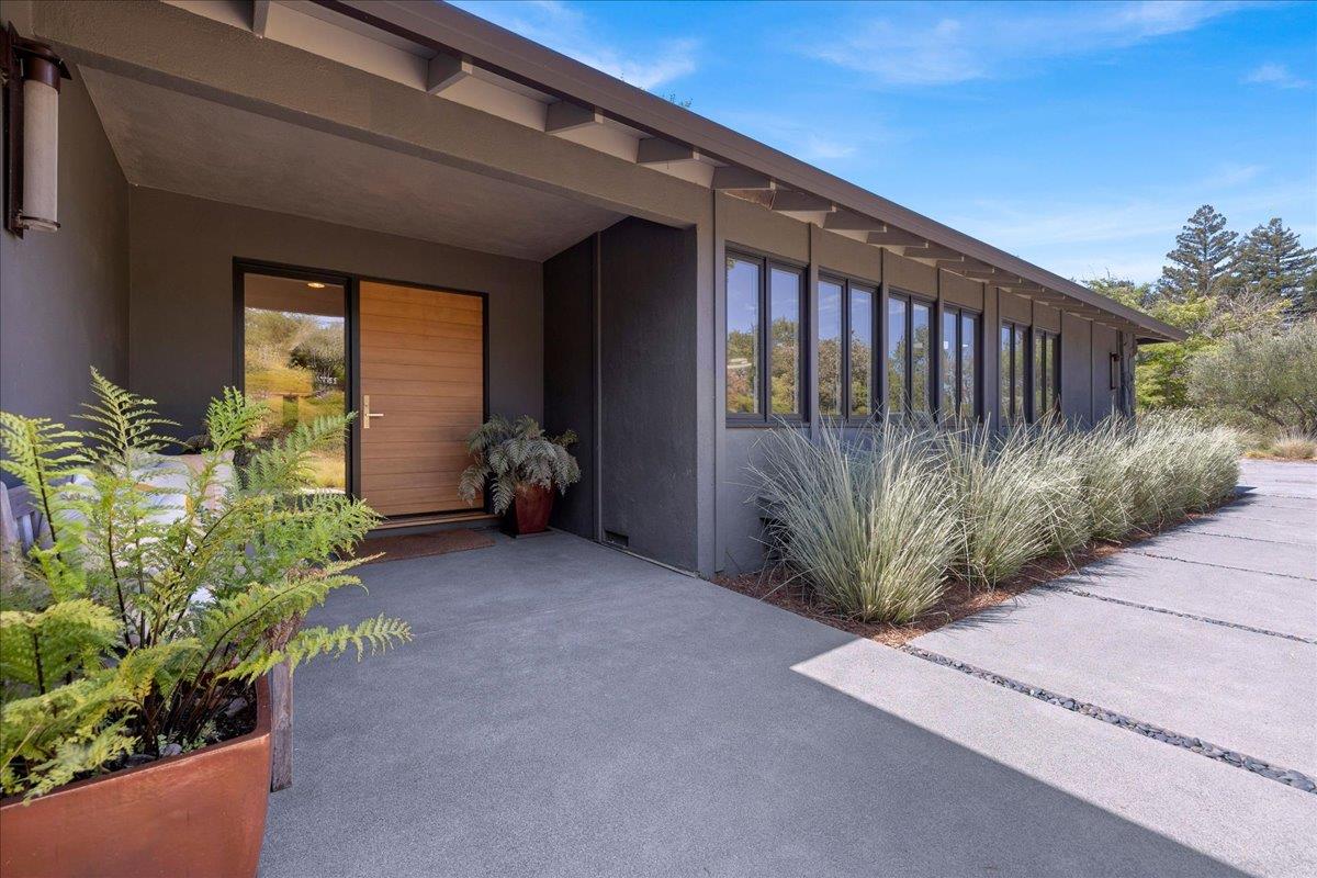 Detail Gallery Image 26 of 46 For 415 Cervantes Rd, Portola Valley,  CA 94028 - 4 Beds | 3/1 Baths