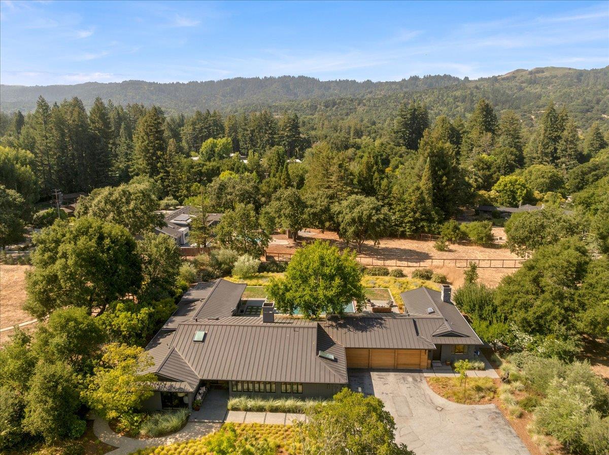 Detail Gallery Image 38 of 46 For 415 Cervantes Rd, Portola Valley,  CA 94028 - 4 Beds | 3/1 Baths