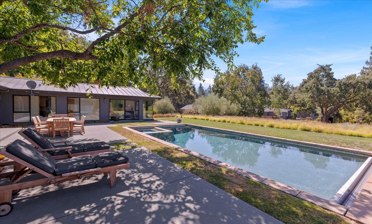 Detail Gallery Image 41 of 46 For 415 Cervantes Rd, Portola Valley,  CA 94028 - 4 Beds | 3/1 Baths