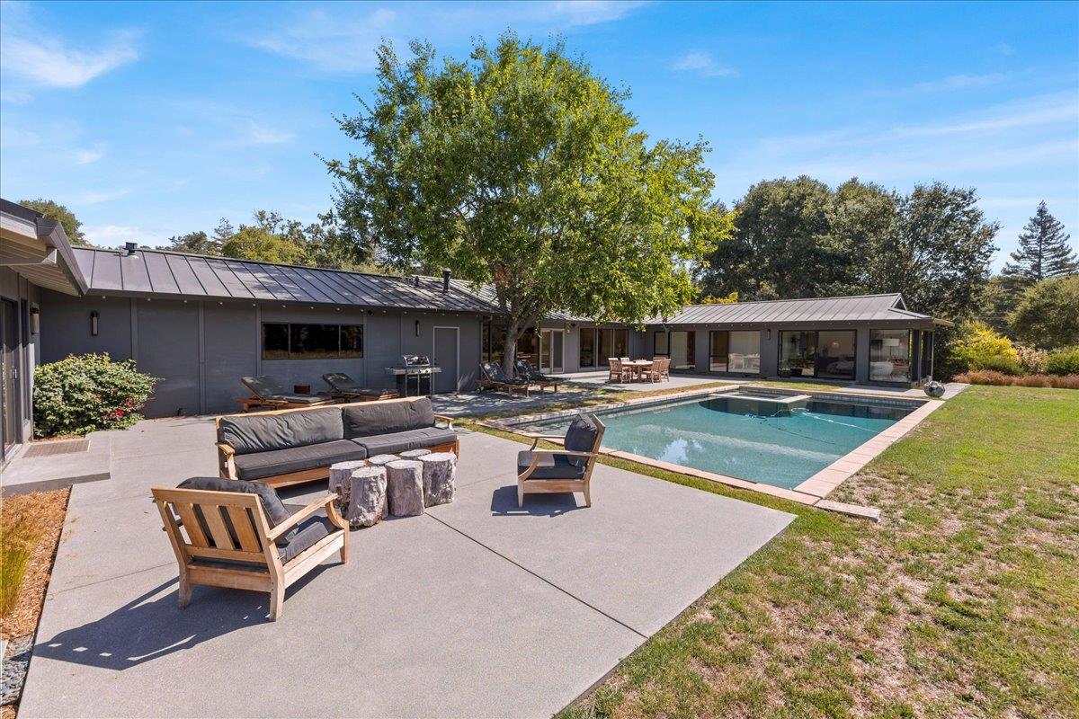 Detail Gallery Image 42 of 46 For 415 Cervantes Rd, Portola Valley,  CA 94028 - 4 Beds | 3/1 Baths