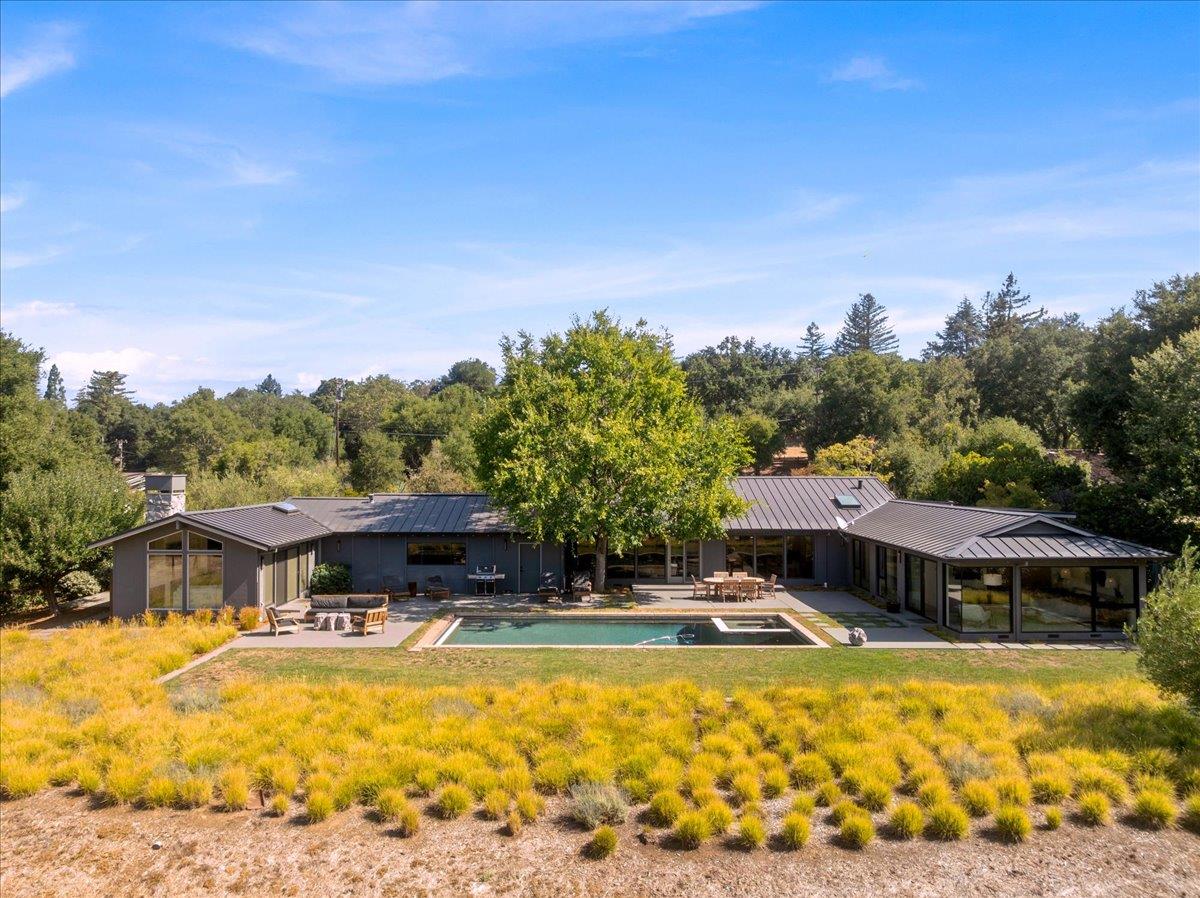 Detail Gallery Image 5 of 46 For 415 Cervantes Rd, Portola Valley,  CA 94028 - 4 Beds | 3/1 Baths