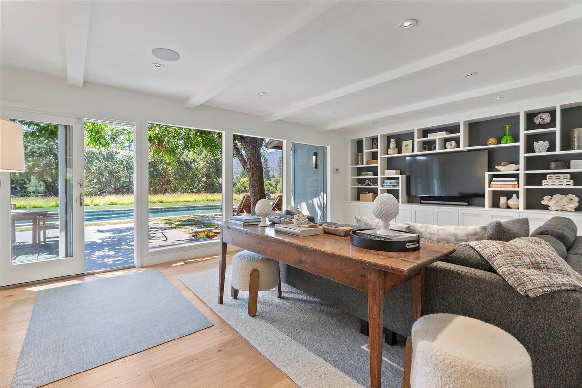 Detail Gallery Image 7 of 46 For 415 Cervantes Rd, Portola Valley,  CA 94028 - 4 Beds | 3/1 Baths