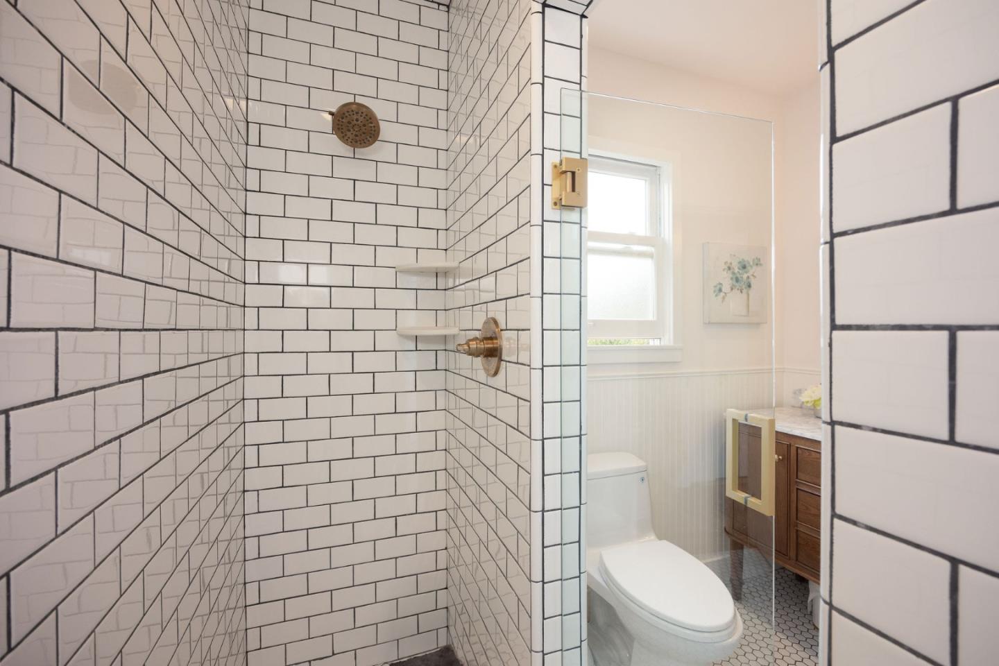 Detail Gallery Image 14 of 33 For 523 San Benito St, Half Moon Bay,  CA 94019 - 2 Beds | 2/1 Baths