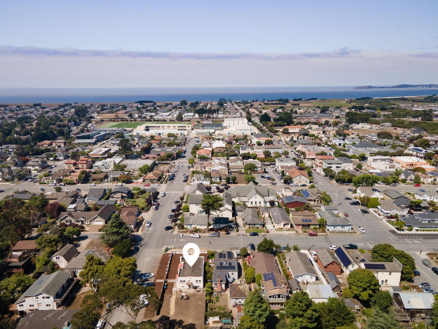 Detail Gallery Image 31 of 33 For 523 San Benito St, Half Moon Bay,  CA 94019 - 2 Beds | 2/1 Baths