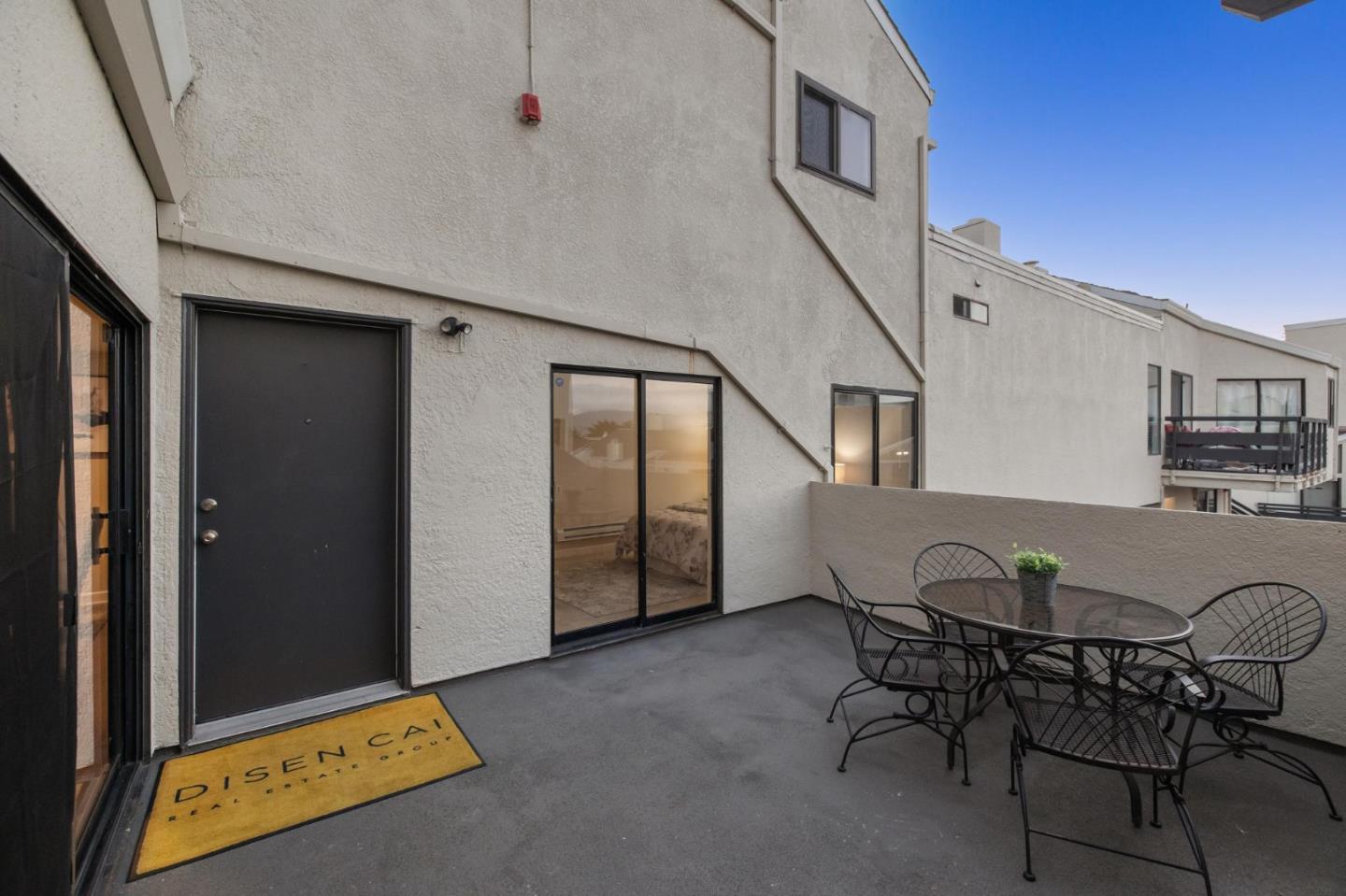 Detail Gallery Image 27 of 37 For 1 Appian Way #705-1,  South San Francisco,  CA 94080 - 3 Beds | 2 Baths