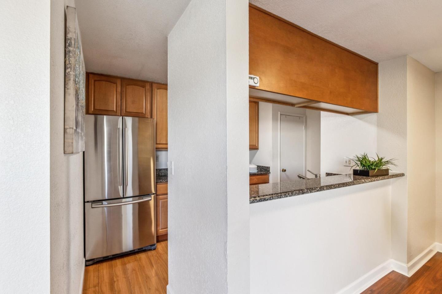 Detail Gallery Image 9 of 37 For 1 Appian Way #705-1,  South San Francisco,  CA 94080 - 3 Beds | 2 Baths
