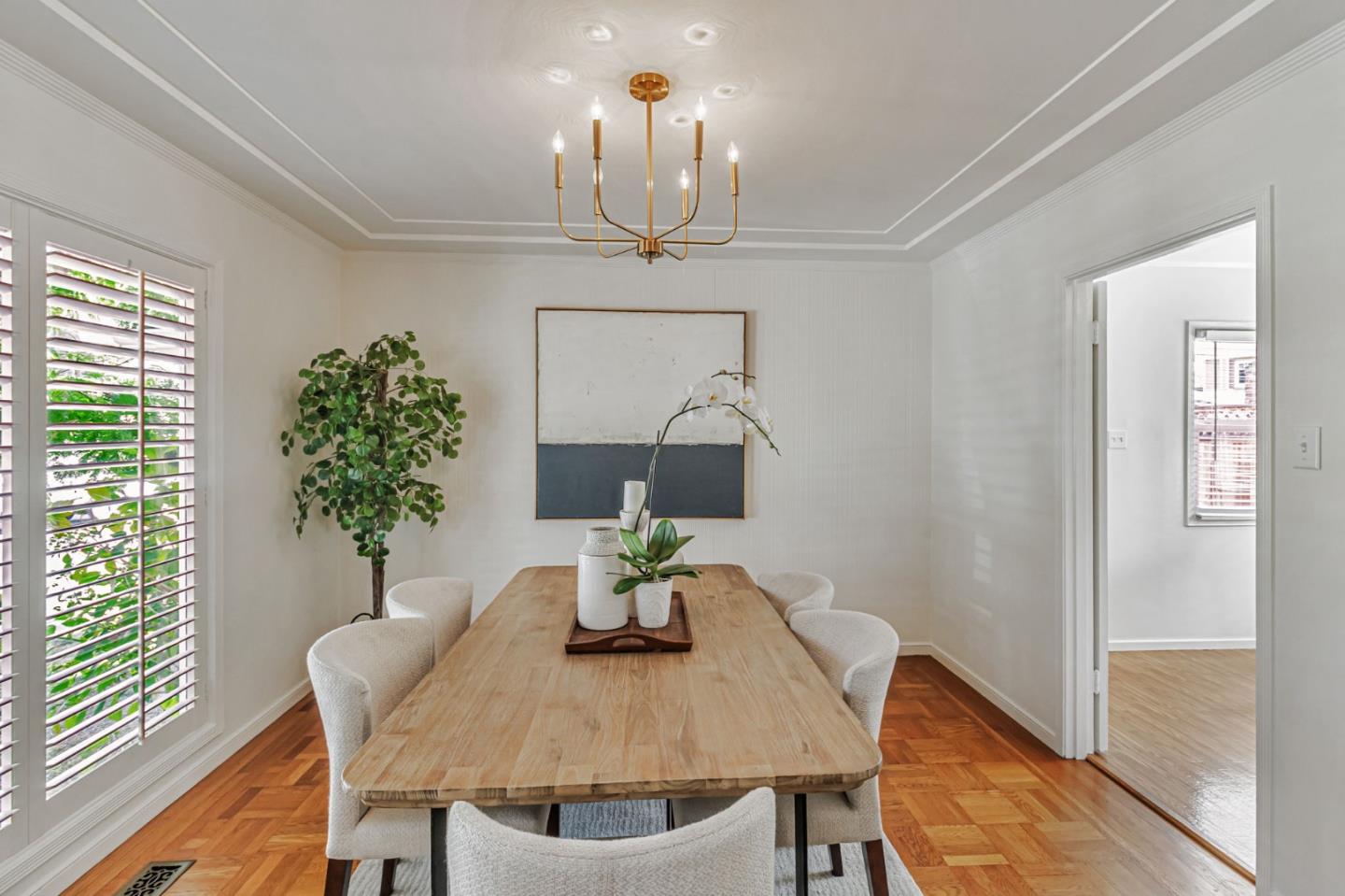 Detail Gallery Image 10 of 36 For 1400 Oakhurst Ave, San Carlos,  CA 94070 - 2 Beds | 1/1 Baths