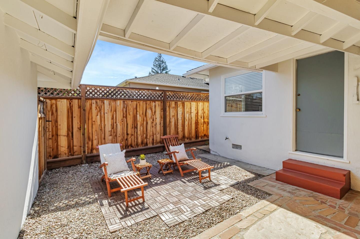 Detail Gallery Image 28 of 36 For 1400 Oakhurst Ave, San Carlos,  CA 94070 - 2 Beds | 1/1 Baths