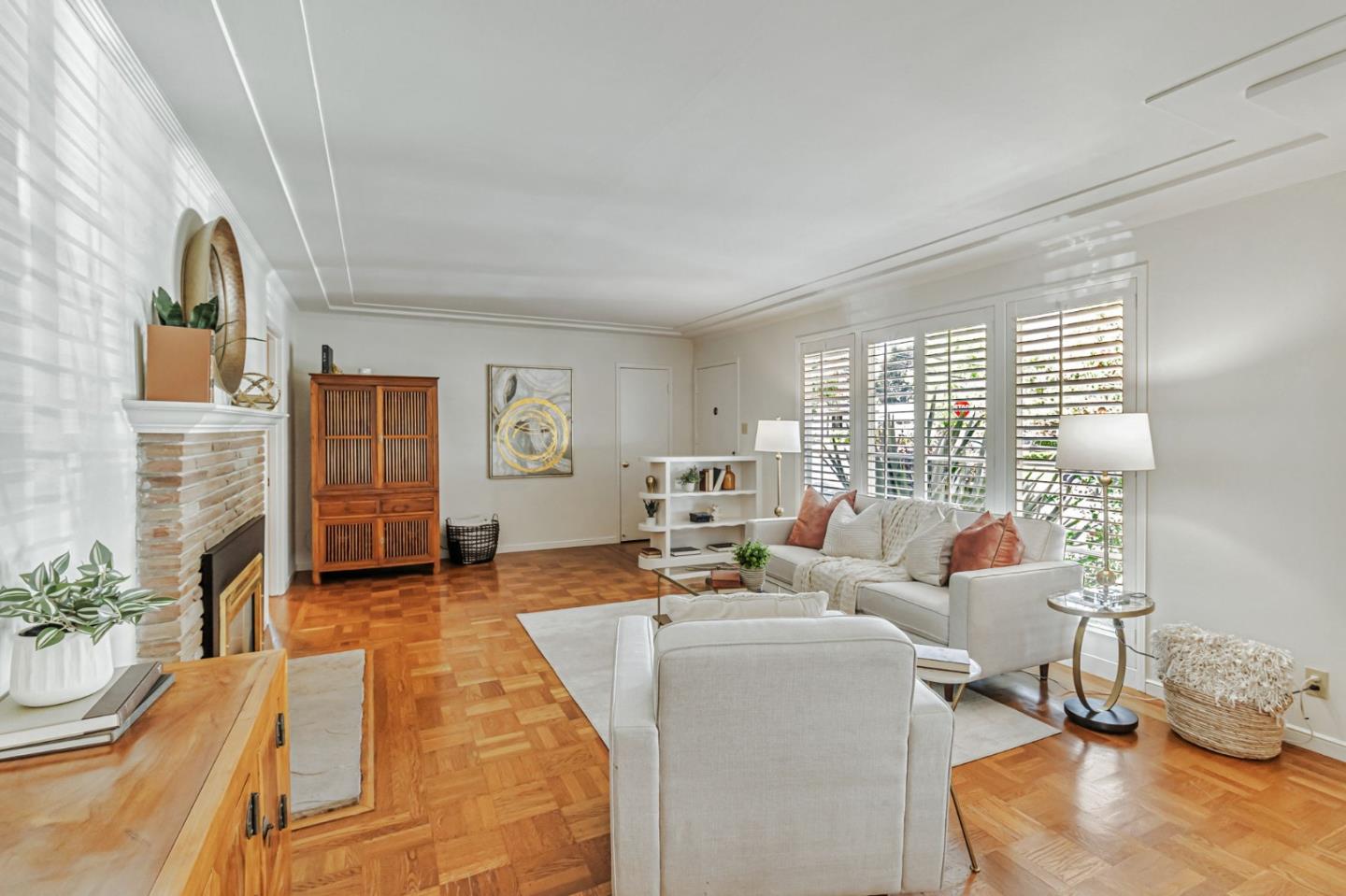 Detail Gallery Image 8 of 36 For 1400 Oakhurst Ave, San Carlos,  CA 94070 - 2 Beds | 1/1 Baths