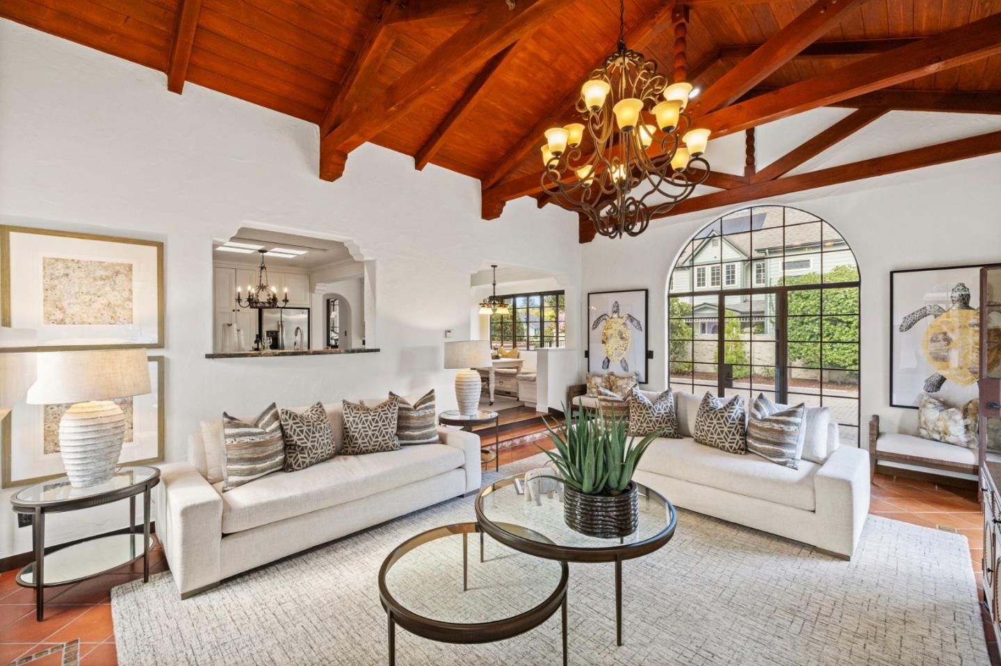 Detail Gallery Image 16 of 47 For 503 Arlington Rd, Redwood City,  CA 94062 - 5 Beds | 2/1 Baths
