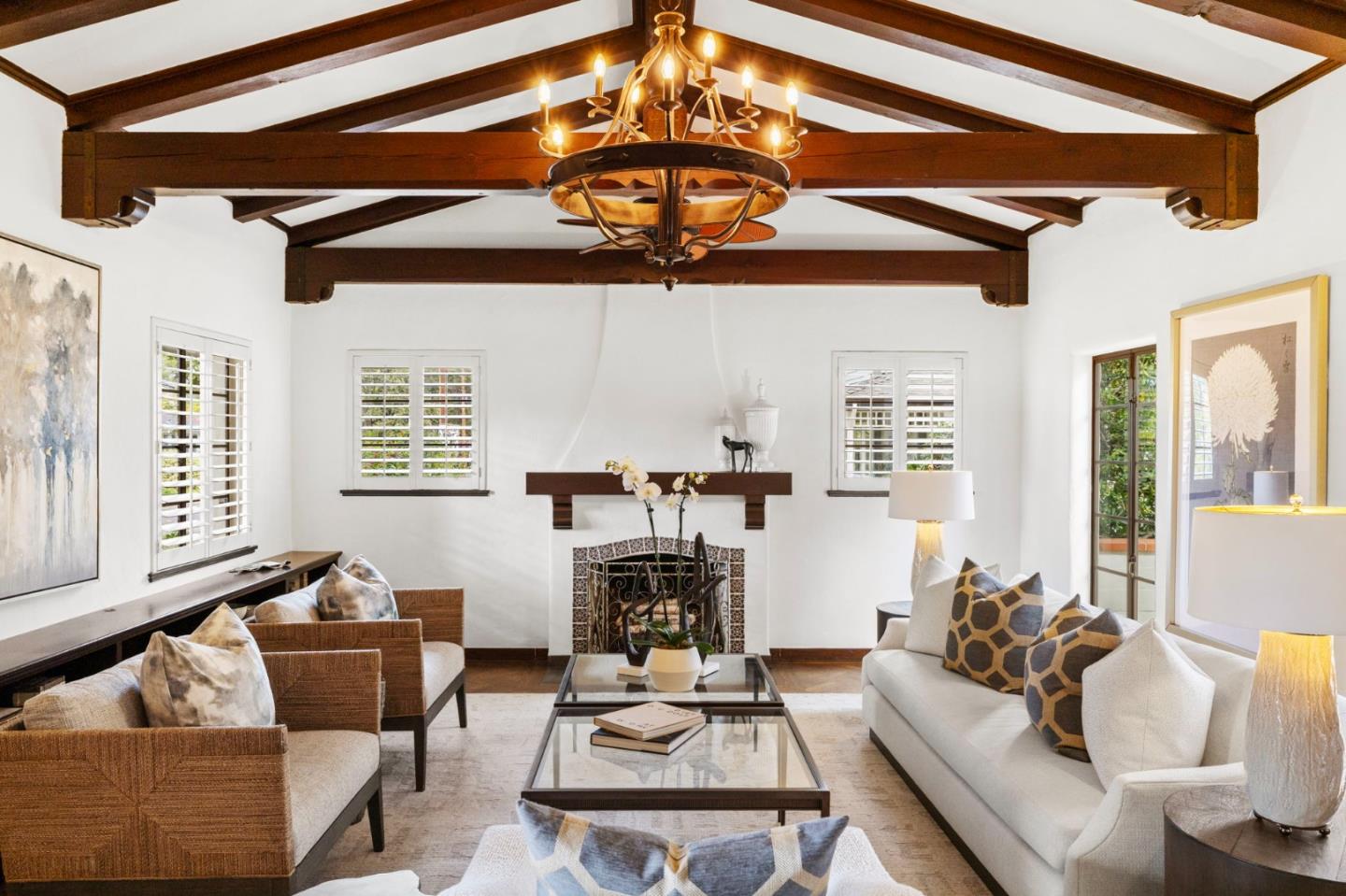 Detail Gallery Image 3 of 47 For 503 Arlington Rd, Redwood City,  CA 94062 - 5 Beds | 2/1 Baths