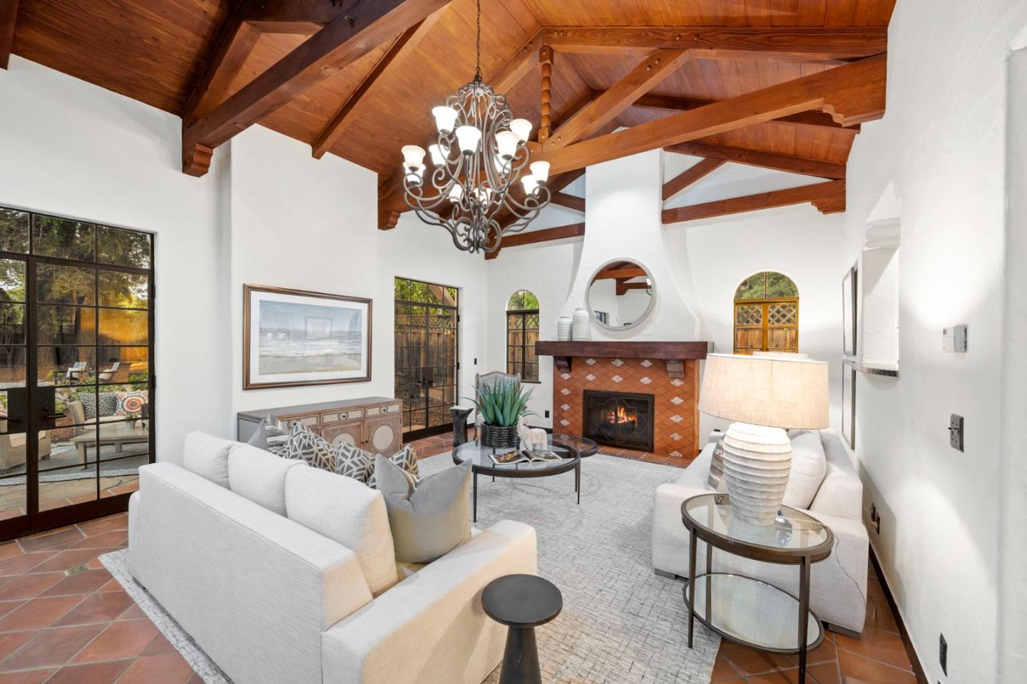 Detail Gallery Image 32 of 47 For 503 Arlington Rd, Redwood City,  CA 94062 - 5 Beds | 2/1 Baths