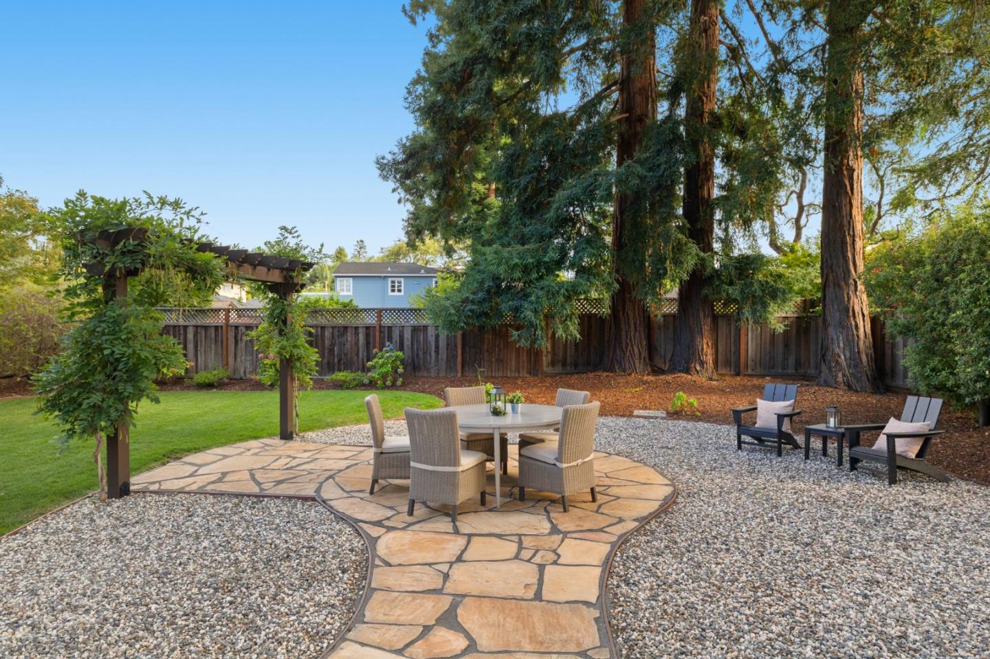 Detail Gallery Image 38 of 47 For 503 Arlington Rd, Redwood City,  CA 94062 - 5 Beds | 2/1 Baths