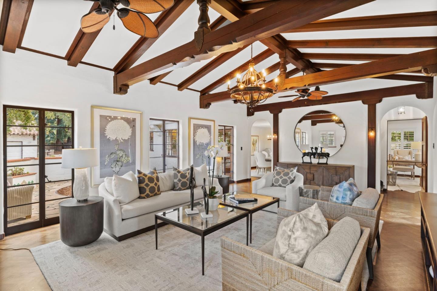 Detail Gallery Image 4 of 47 For 503 Arlington Rd, Redwood City,  CA 94062 - 5 Beds | 2/1 Baths