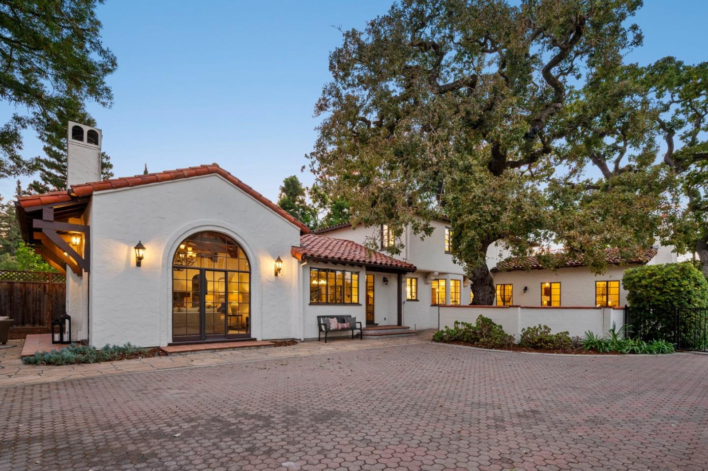 Detail Gallery Image 41 of 47 For 503 Arlington Rd, Redwood City,  CA 94062 - 5 Beds | 2/1 Baths