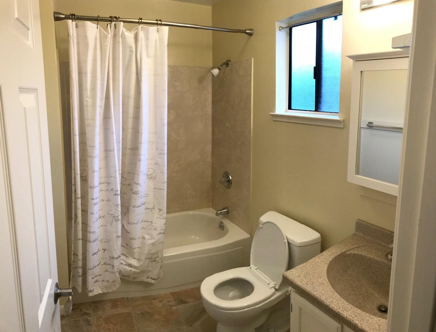 Detail Gallery Image 16 of 20 For 201 Grand Blvd #211,  San Mateo,  CA 94401 - 3 Beds | 3 Baths